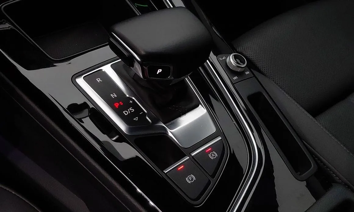 Audi A4 2021 из KR, фото 7