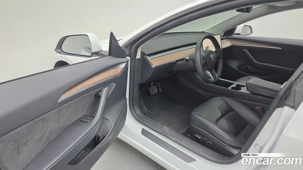 Tesla Model 3 — фото 6