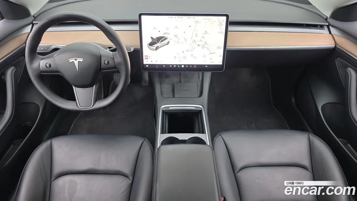 Tesla Model 3 — фото 9
