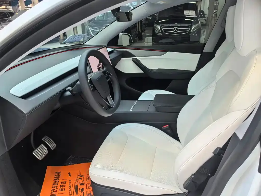 Tesla Model Y 2025 из CN, фото 3