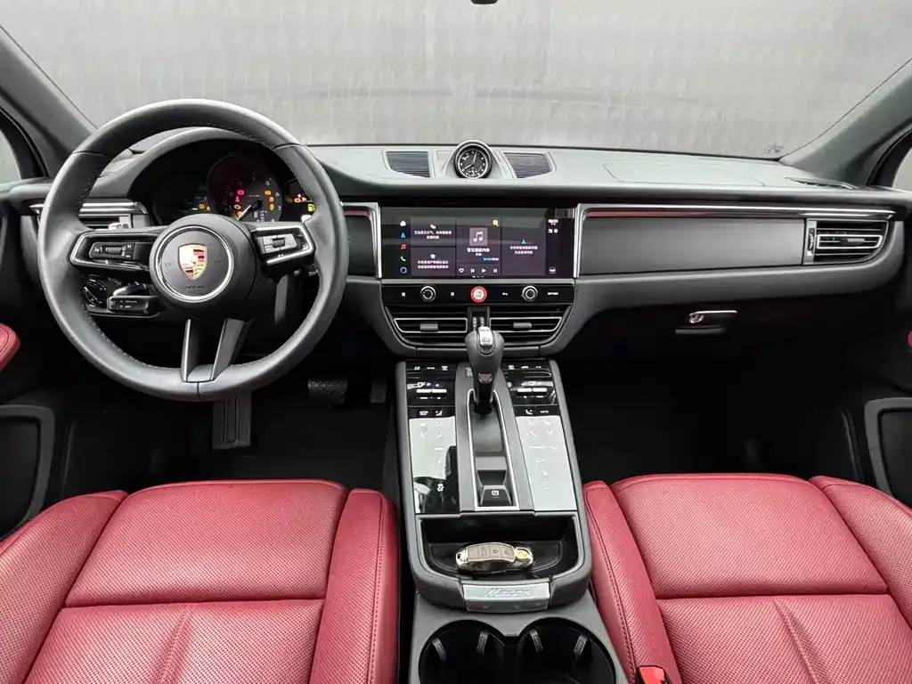 Porsche Macan — фото 9