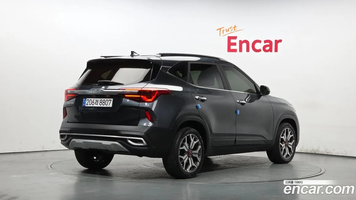 Kia Seltos 2023 из KR, фото 2