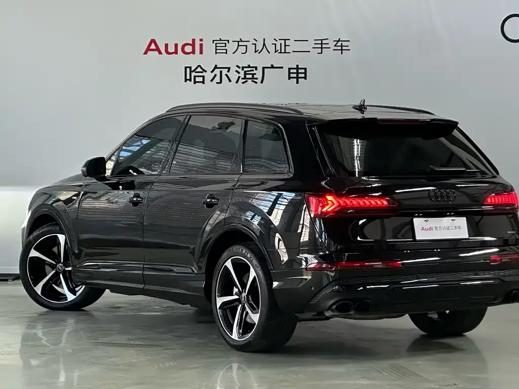 Audi Q7 — фото 4