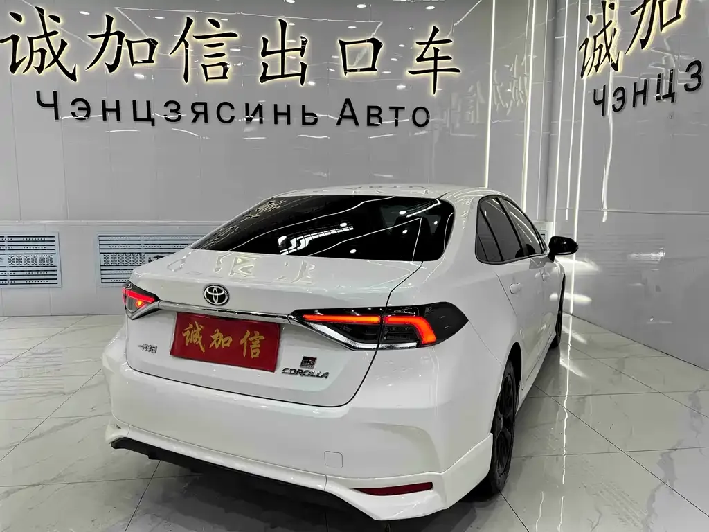 Toyota Corolla 2023 из CN, фото 3