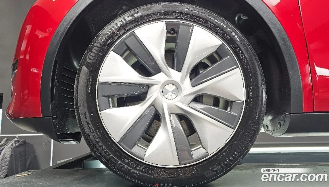 Tesla Model Y 2021 из KR, фото 2