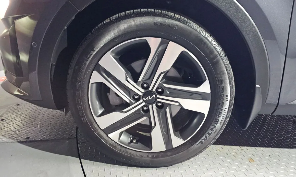 Kia Sorento — фото 6