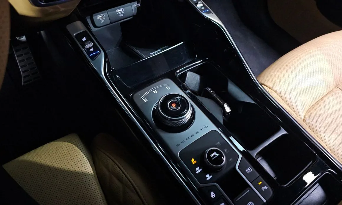 Kia Sorento — фото 10