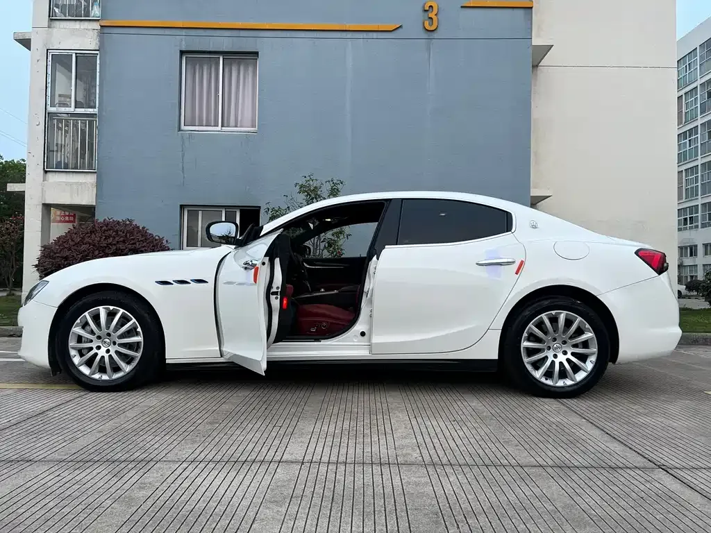 Maserati Ghibli — фото 7