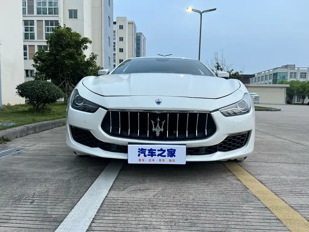 Maserati Ghibli — фото 9