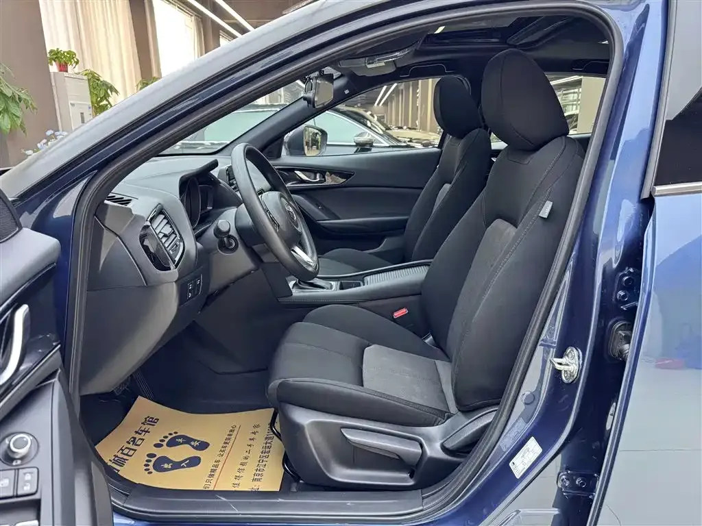 Mazda CX-4 — фото 9