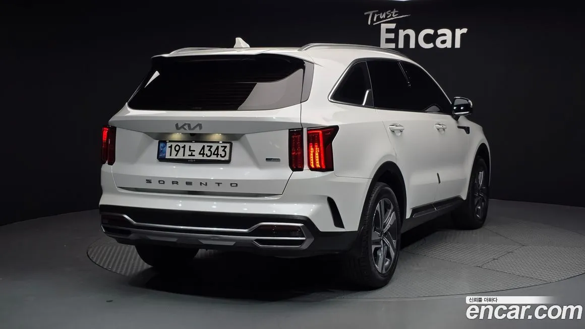 Kia Sorento — фото 7