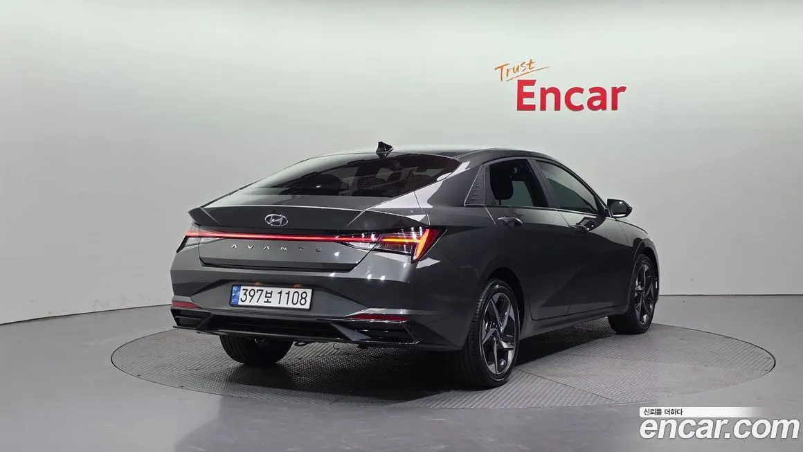 Hyundai AVANTE — фото 3
