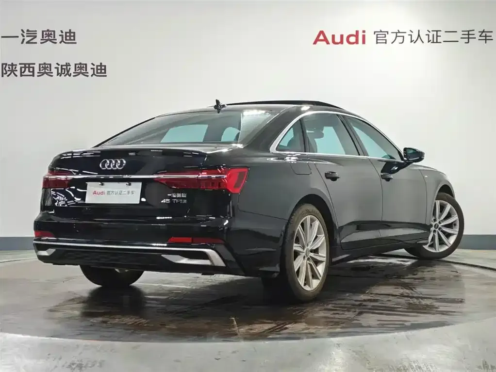 Audi A6L — фото 7