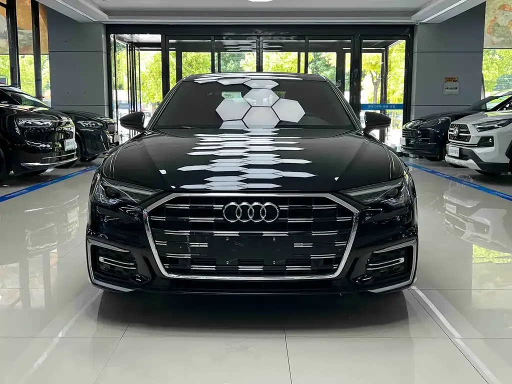 Audi A6L — фото 9