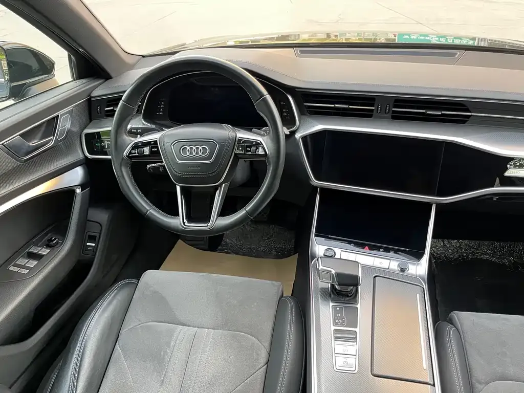 Audi A6L — фото 2