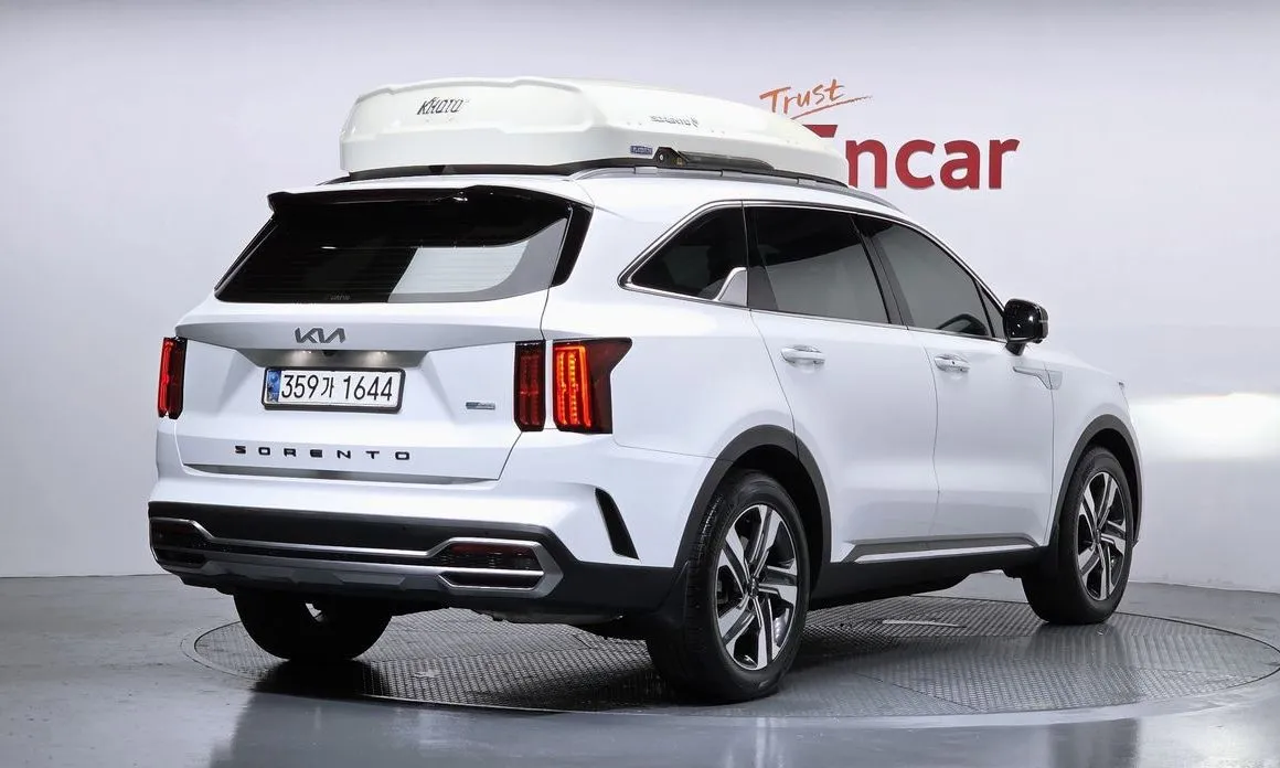 Kia Sorento — фото 10