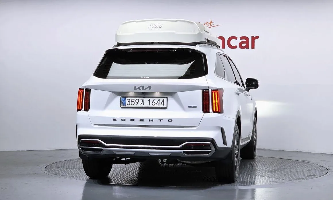 Kia Sorento — фото 7