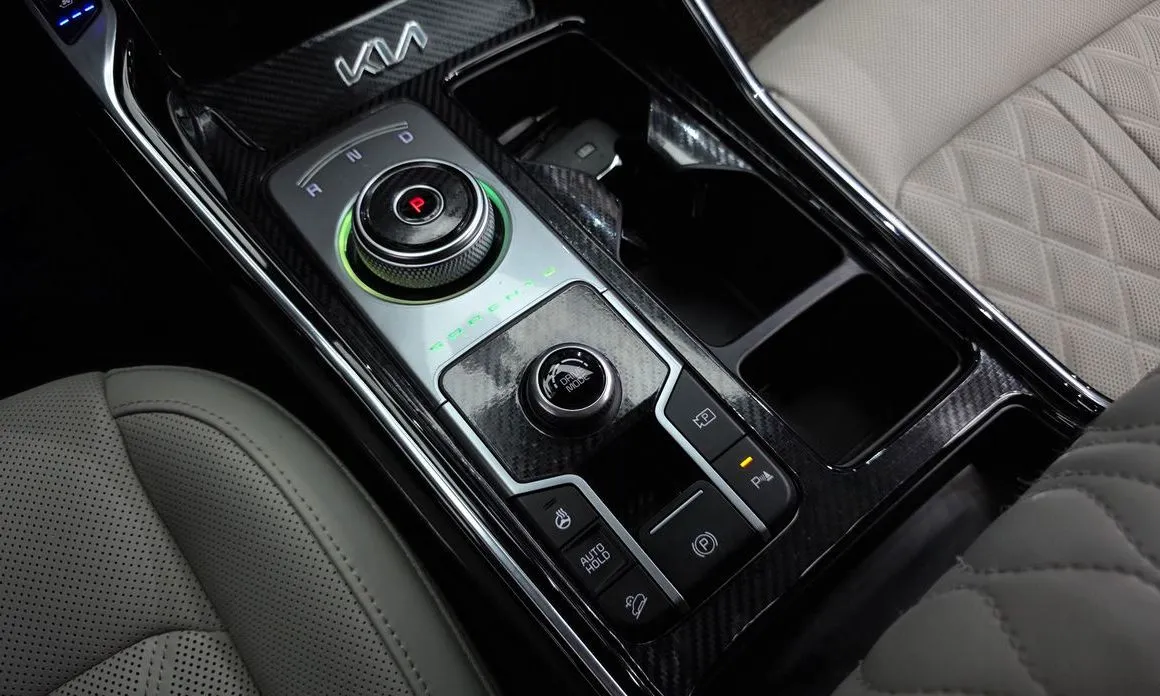Kia Sorento — фото 4