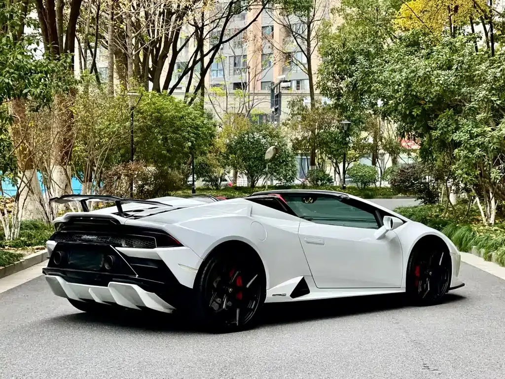 Lamborghini Huracan — фото 7