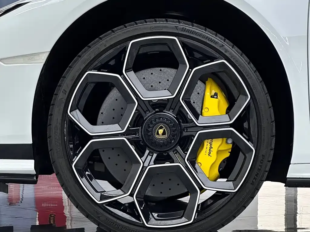 Lamborghini Huracan — фото 9