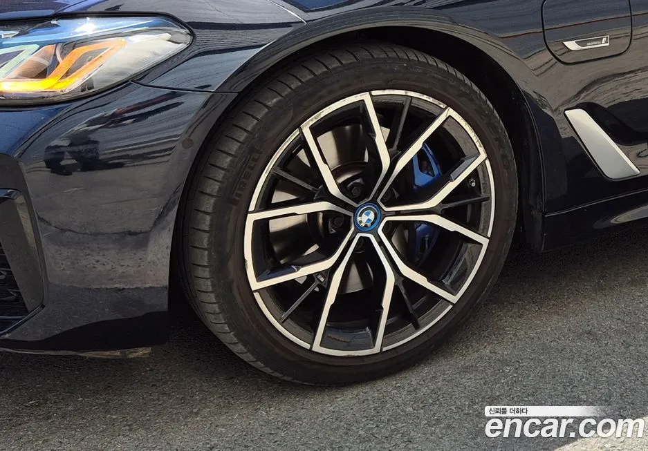 BMW 5-Series 2022 из KR, фото 2