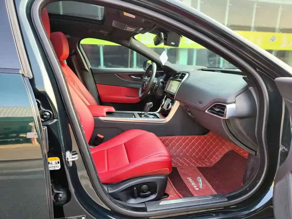 Jaguar XEL 2023 из CN, фото 9