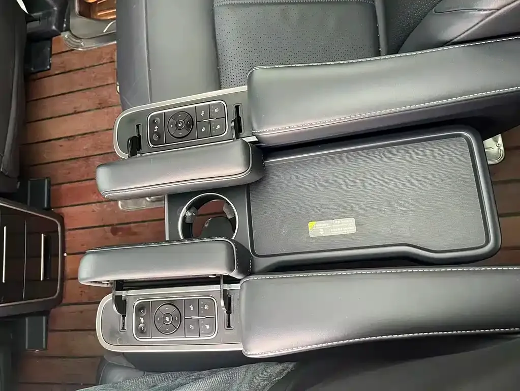 GAC Motor Trumpchi M8 — фото 10