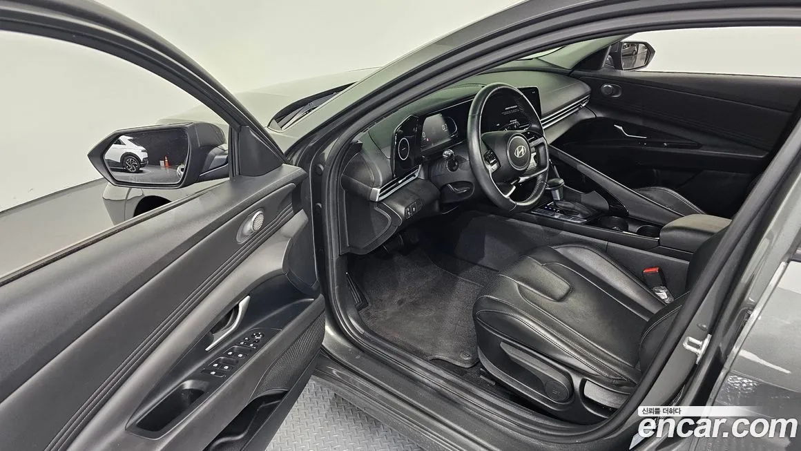 Hyundai AVANTE — фото 2