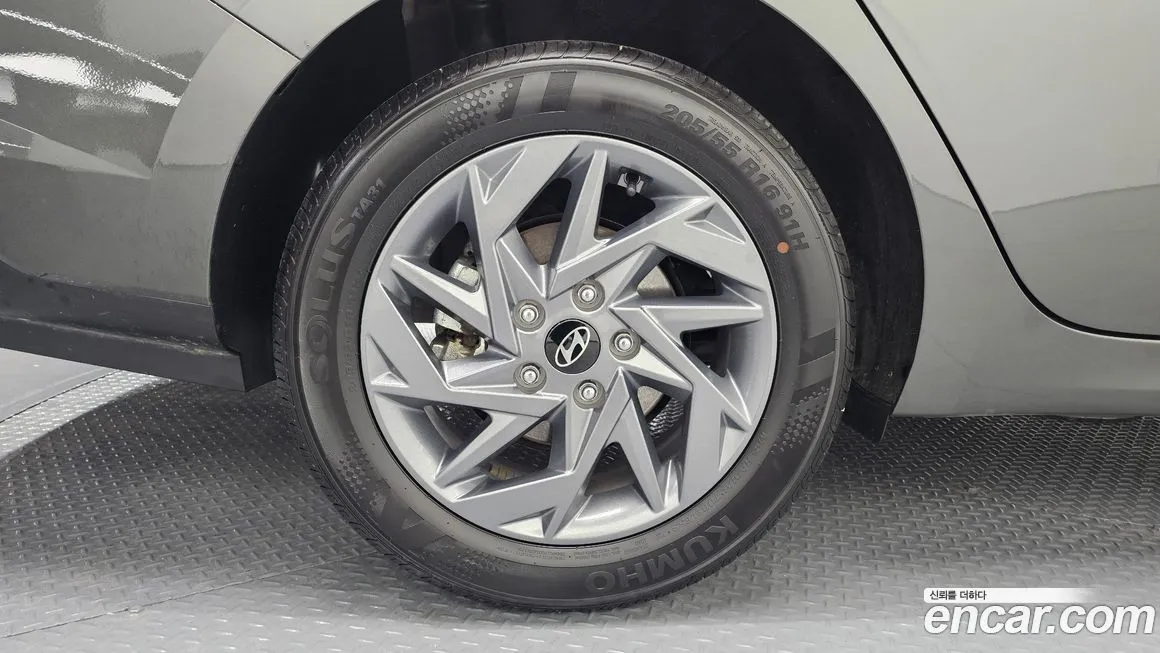 Hyundai AVANTE — фото 6