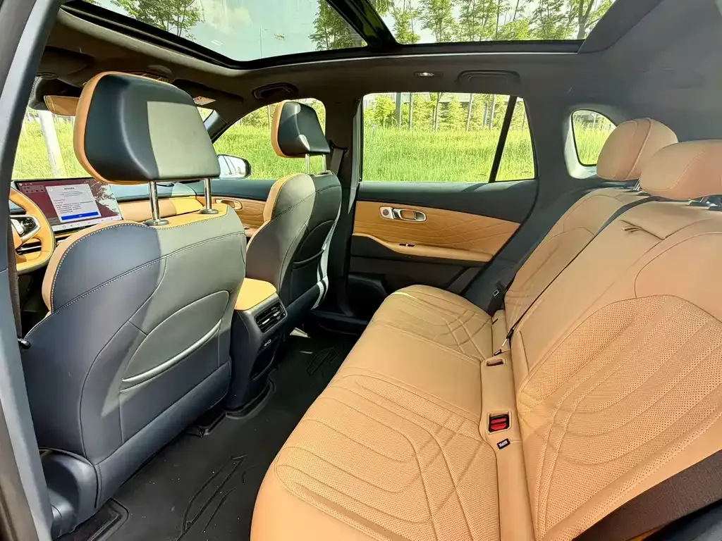 Geely Galaxy Xingjian 7 2025 из CN, фото 4