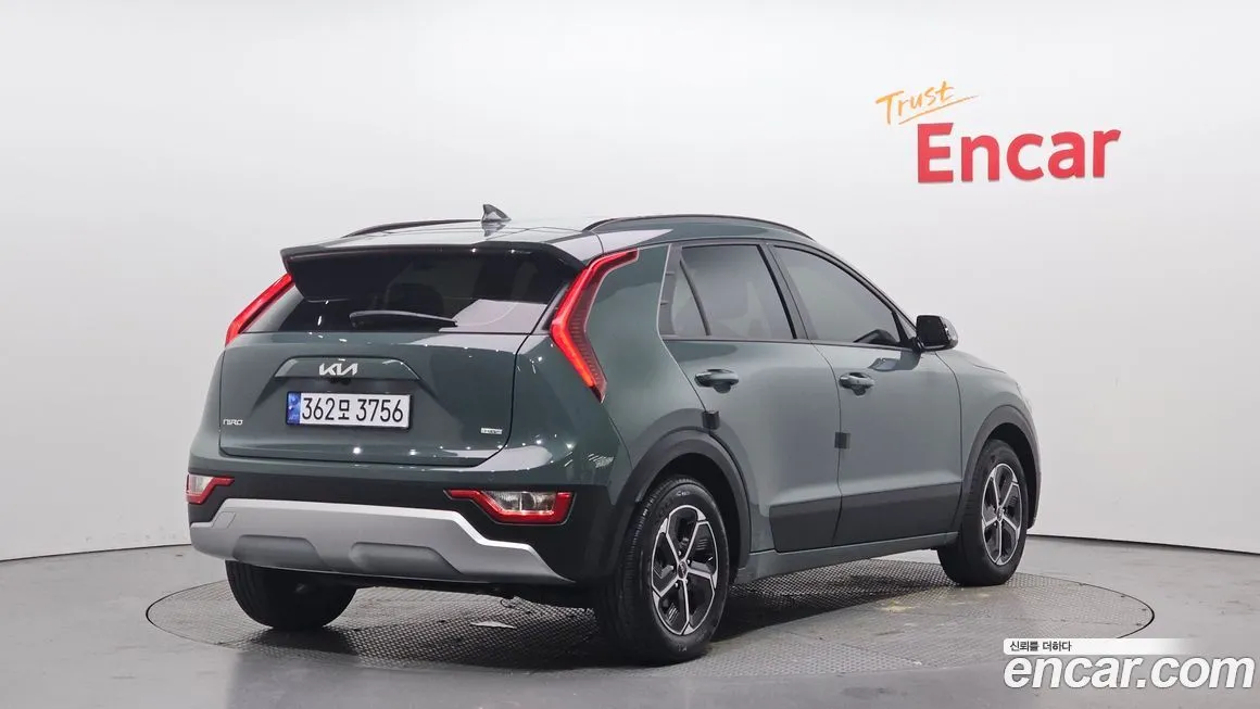 Kia Niro 2023 из KR, фото 2