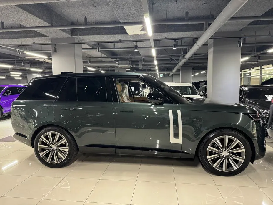 Land Rover Range Rover 2023 из KR, фото 3