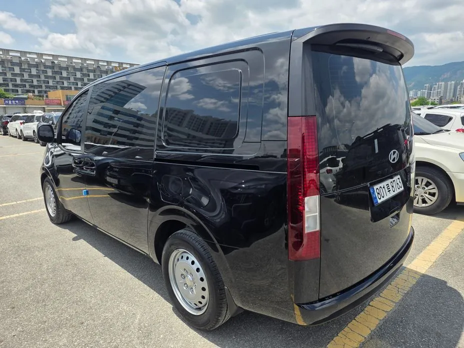 Hyundai Staria 2025 из KR, фото 6