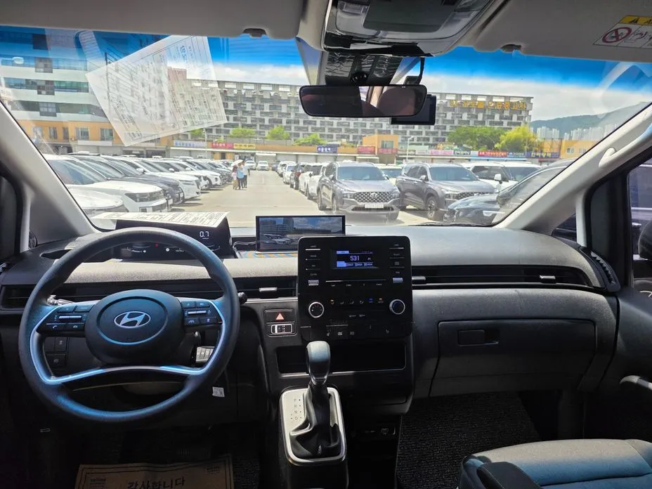 Hyundai Staria 2025 из KR, фото 9