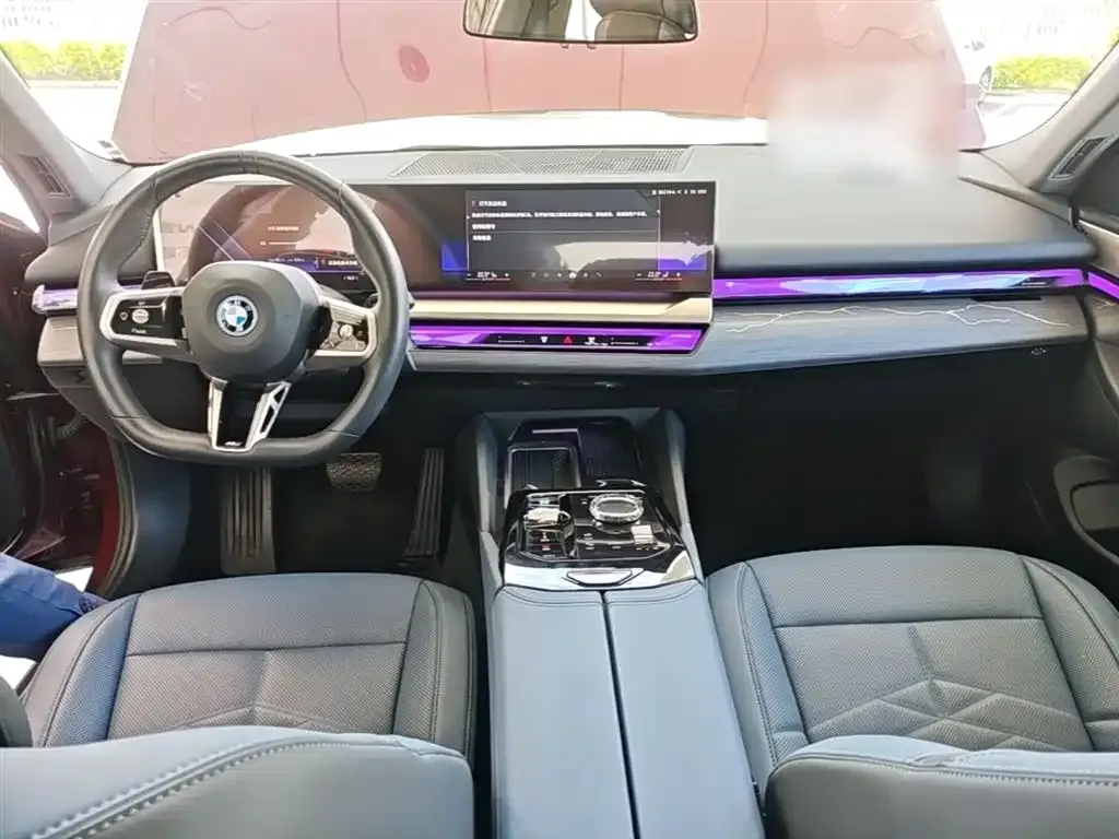 BMW i5 — фото 2