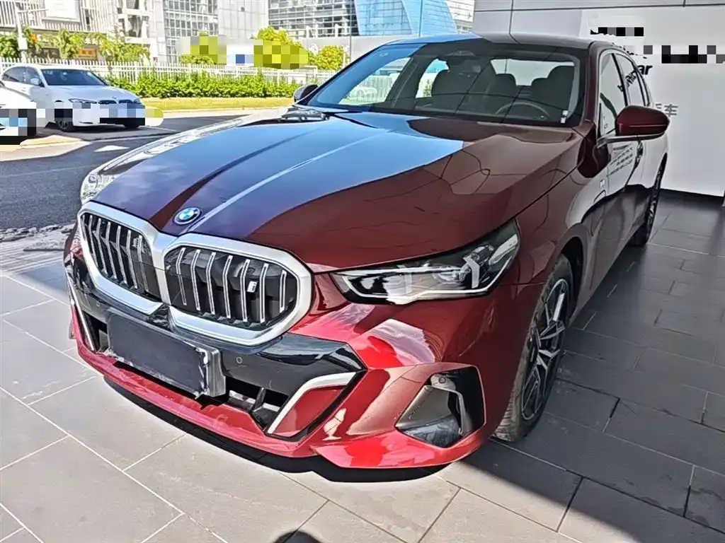 BMW i5 — фото 9