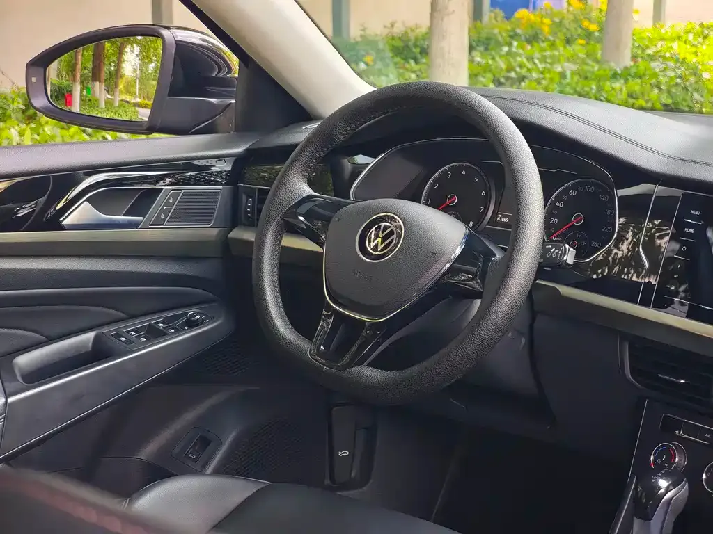 Volkswagen Passat — фото 2