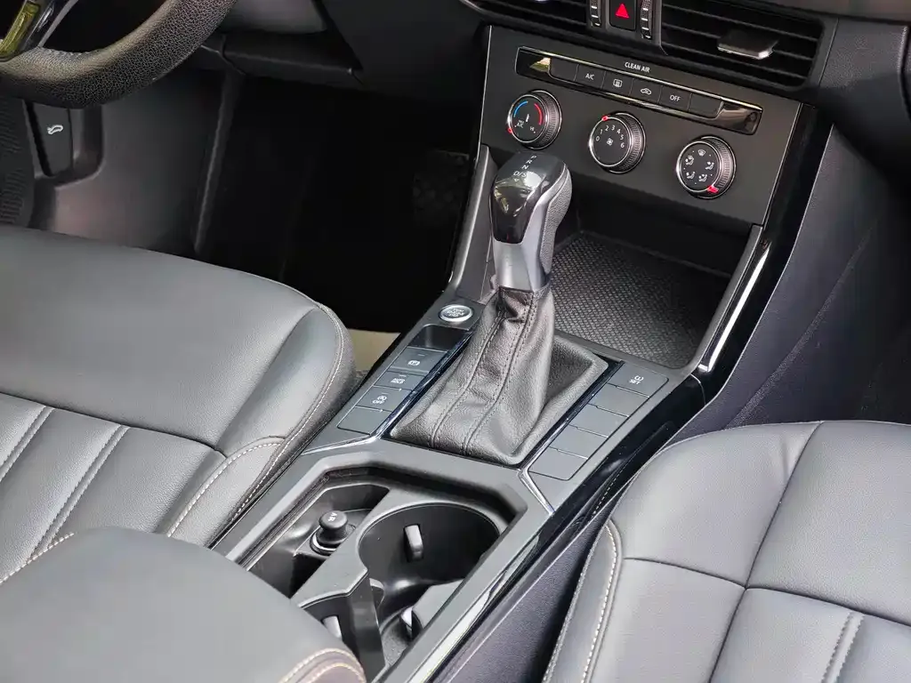 Volkswagen Passat — фото 3