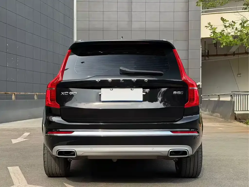 Volvo XC90 — фото 3