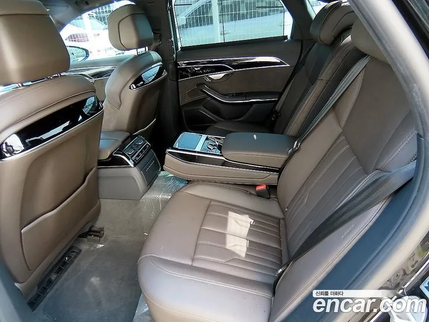 Audi A8 2021 из KR, фото 2