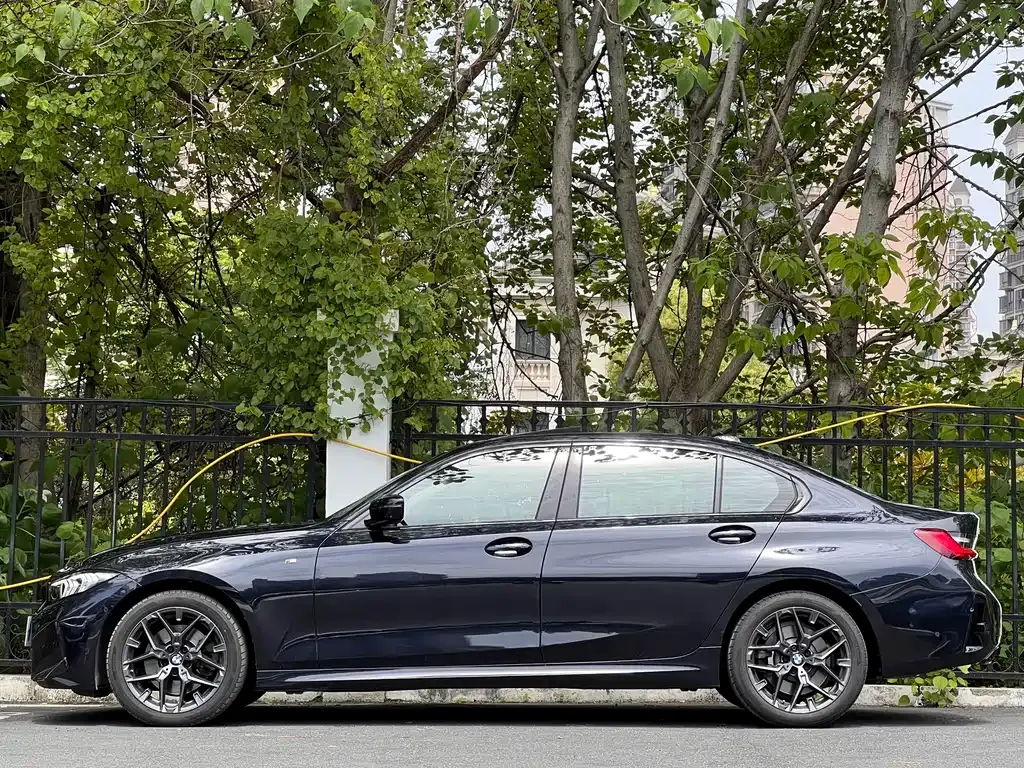 BMW 3 Series — фото 10