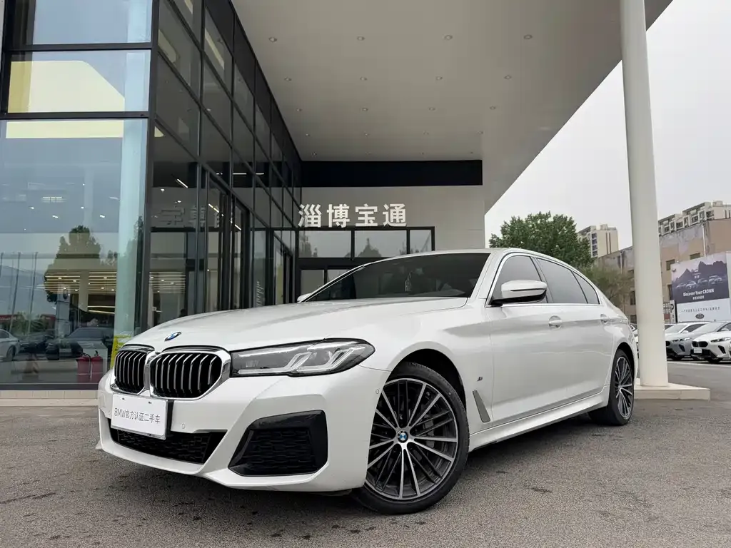 BMW 5 Series — фото 5