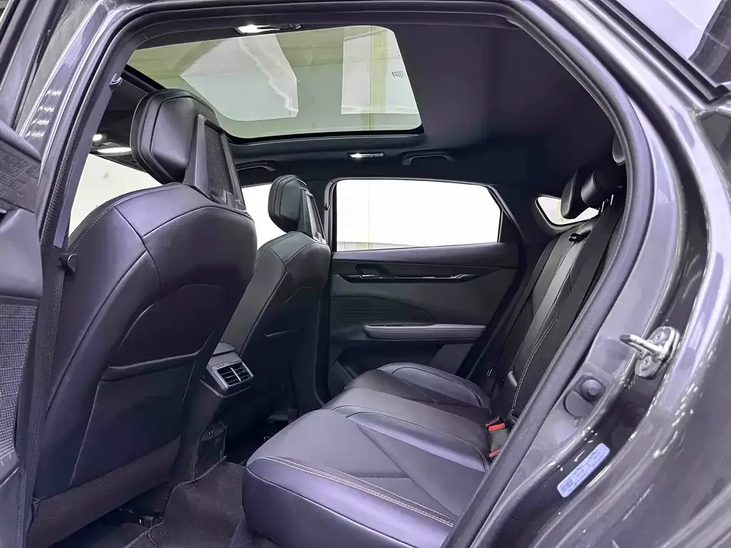 Changan UNI-V 2023 из CN, фото 6
