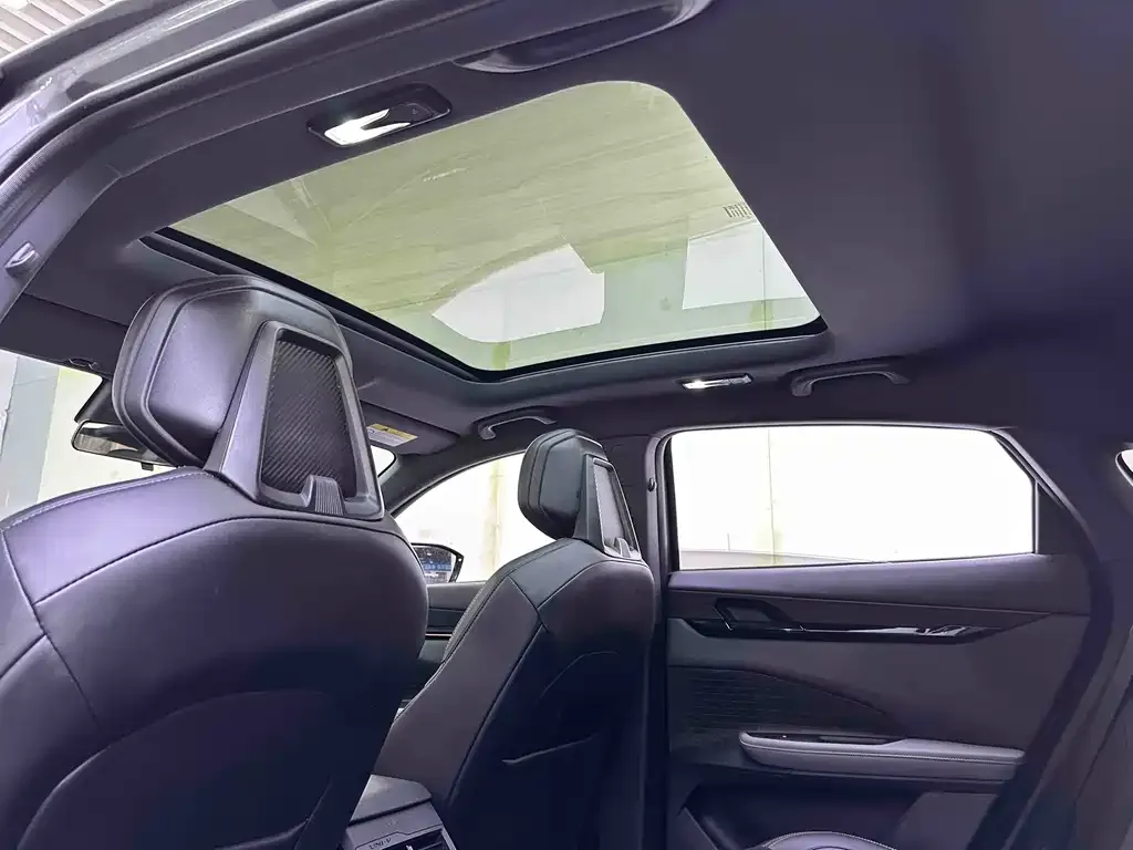 Changan UNI-V 2023 из CN, фото 4