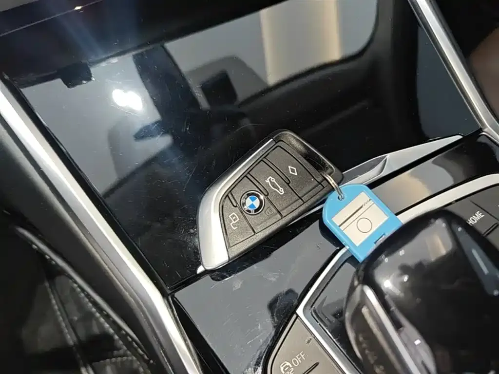 BMW 3 Series 2022 из CN, фото 4