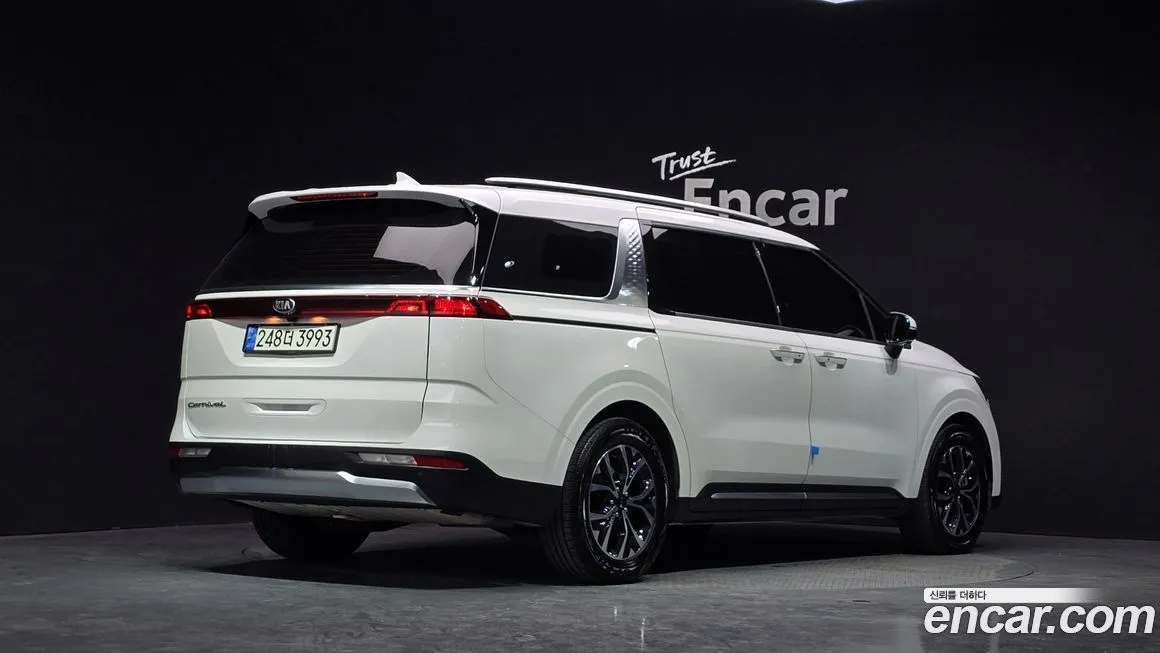Kia Carnival — фото 3
