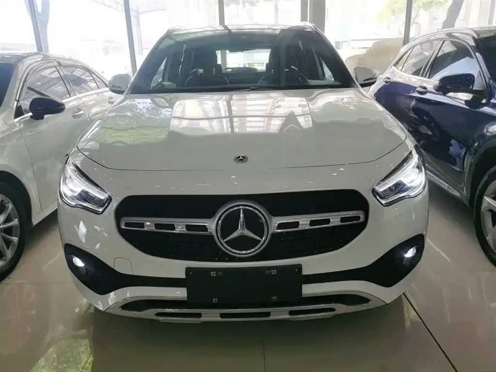 Mercedes-Benz GLA — фото 10