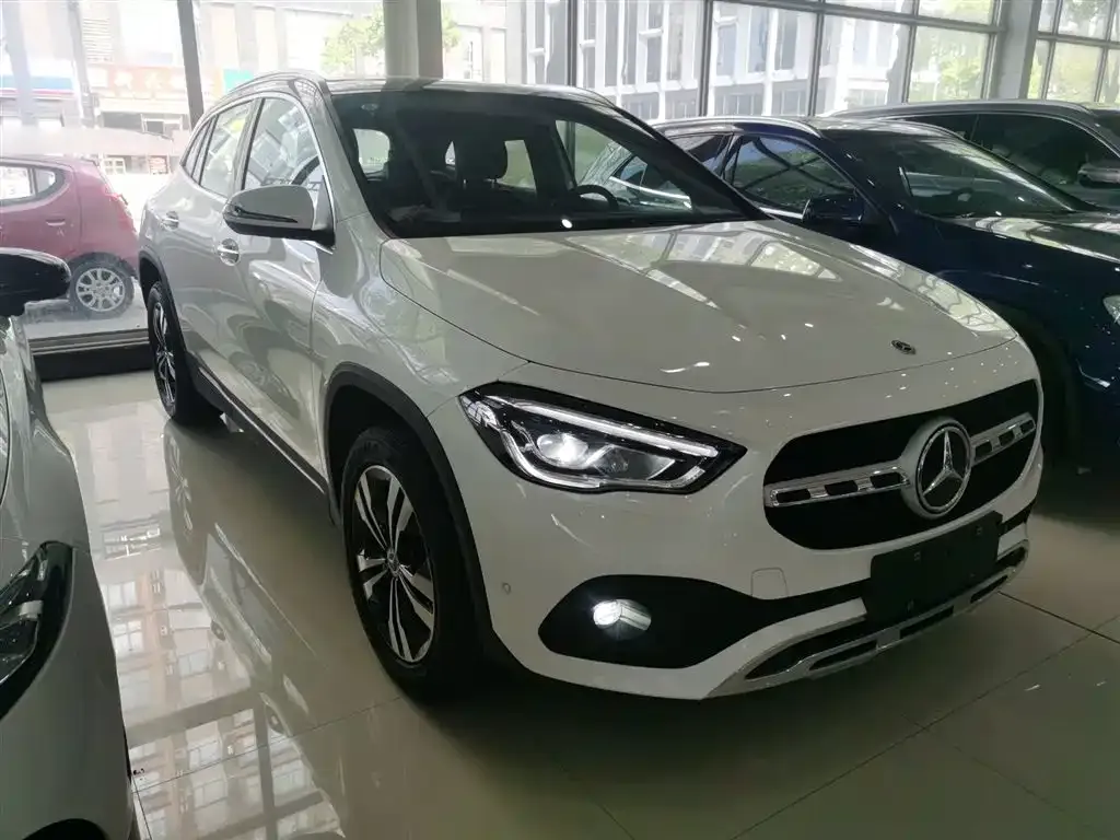 Mercedes-Benz GLA — фото 6
