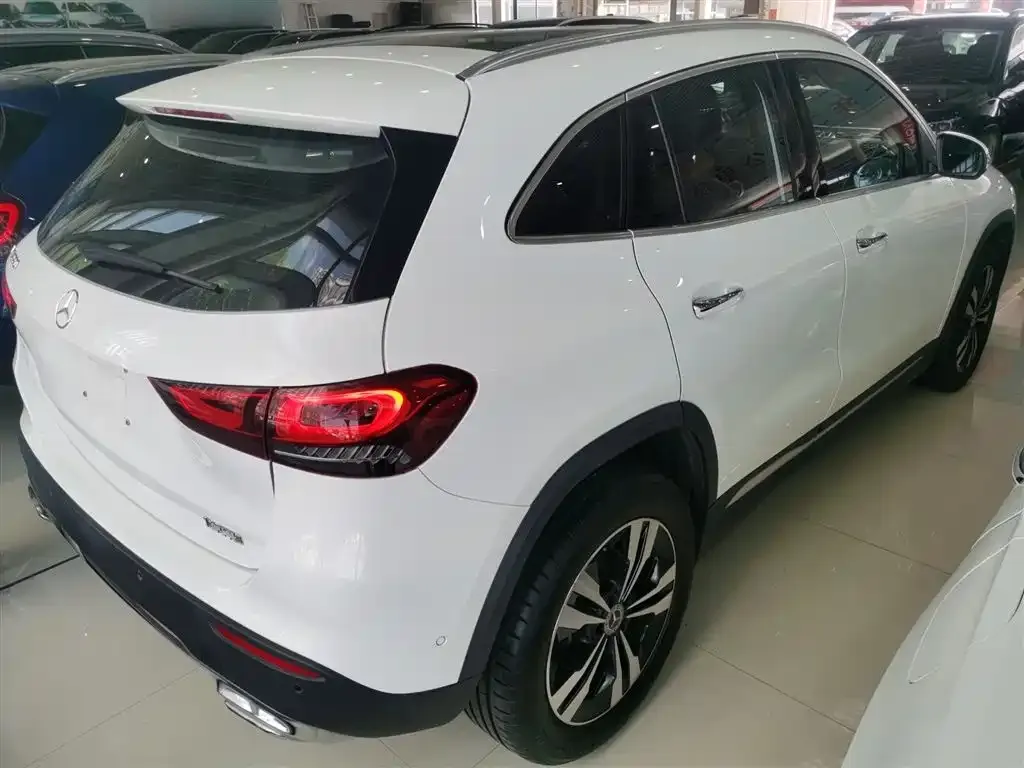 Mercedes-Benz GLA — фото 5