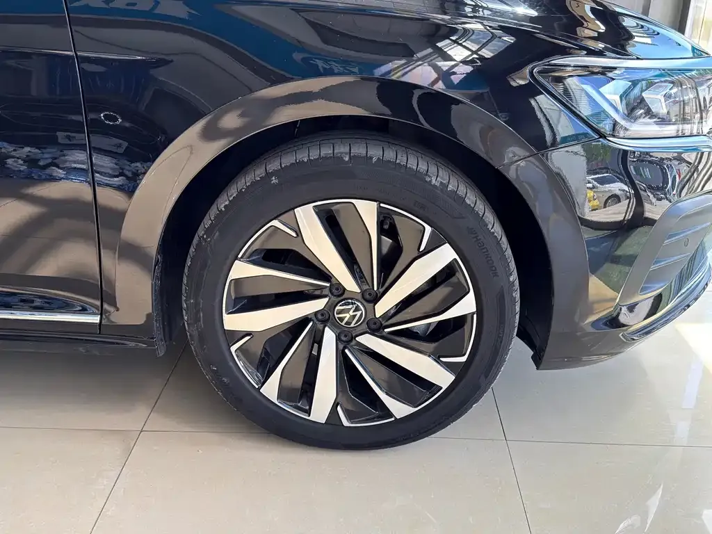 Volkswagen Passat — фото 3